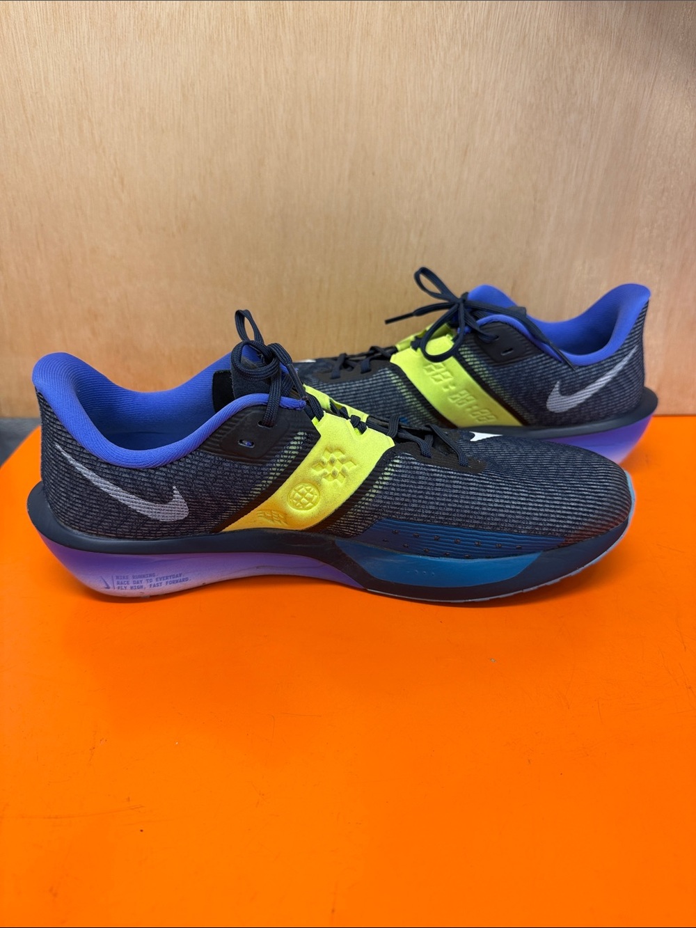 Nike Zoom Rival Fly 4 - Picture 2 of 16